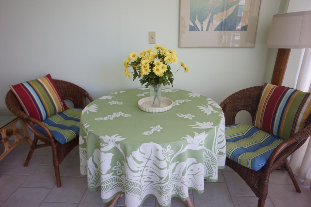 Waikiki Studio At Ilikai Marina - Great Apartment By The Beach - See Low End Price! Honolulu Room photo